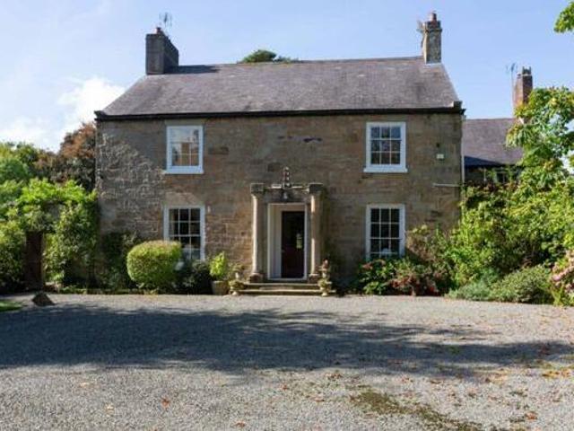 House for sale in Mold