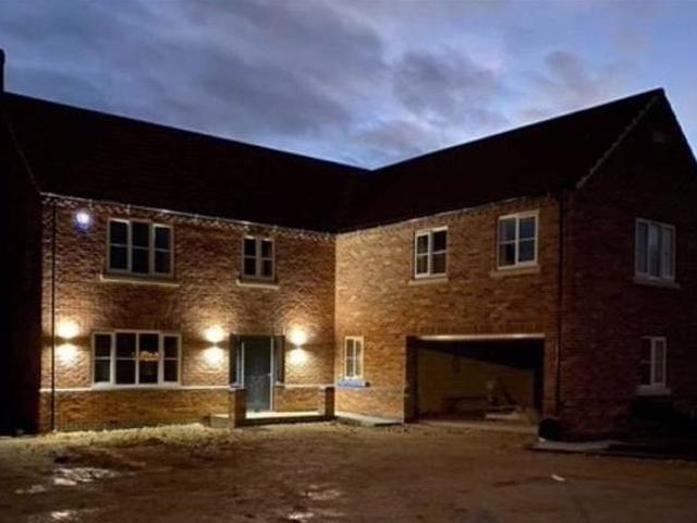 House for sale in Greater Lincolnshire, England