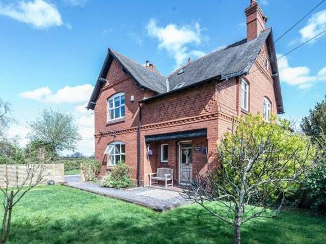 House for sale in Little Neston, West Vale