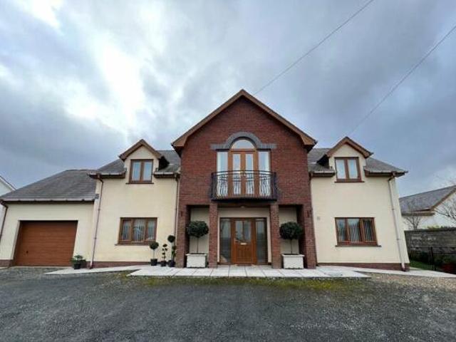 House for sale in Newcastle Emlyn, Wales