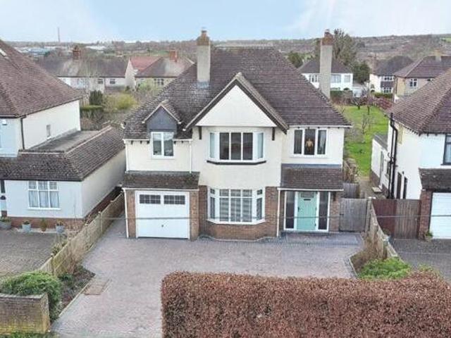 House for sale in Northampton, Northamptonshire