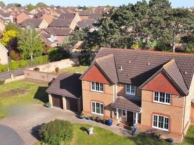 House for sale in Northampton, Northamptonshire