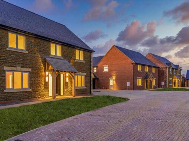 House for sale in Northampton, Northamptonshire