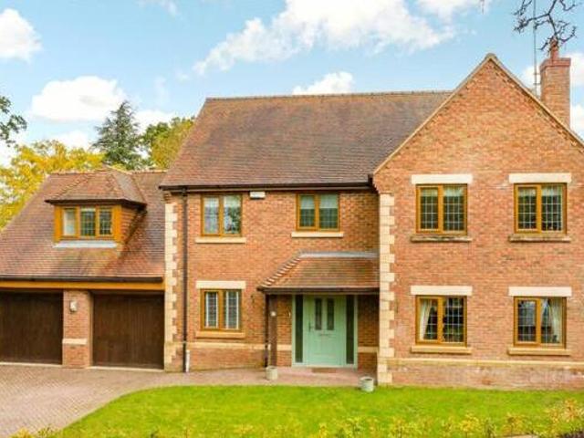 House for sale in Northampton, Northamptonshire