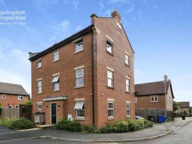 House for sale in Corby