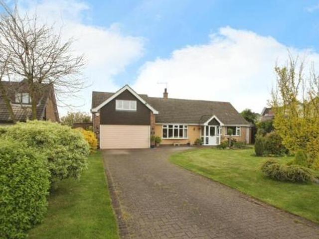 House for sale in Camp Hill, Warwickshire
