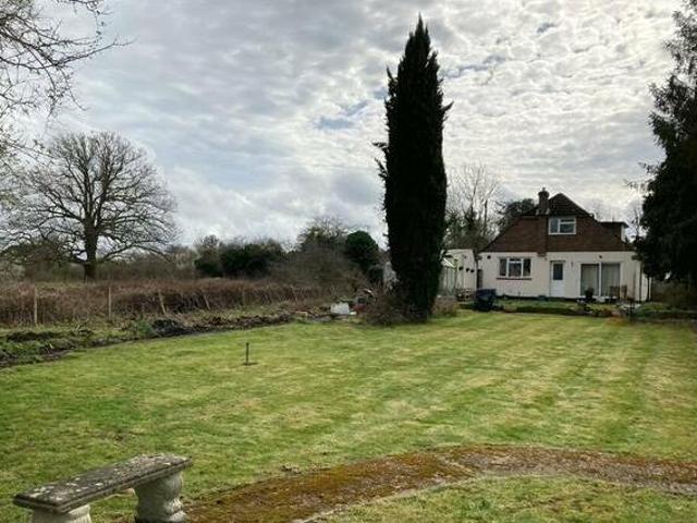 House for rent in Surrey