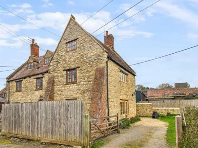 House for sale in The Slade, Oxfordshire