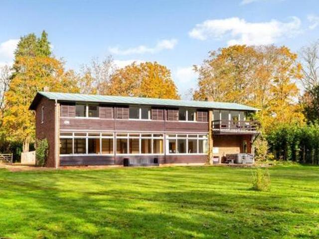 House for sale in The Slade, Oxfordshire