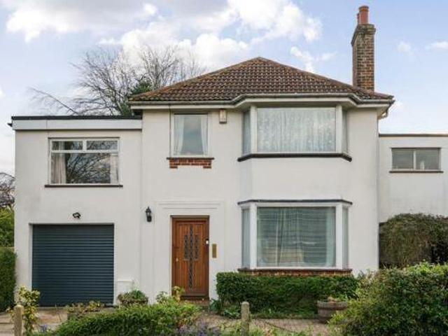 House for sale in The Slade, Oxfordshire
