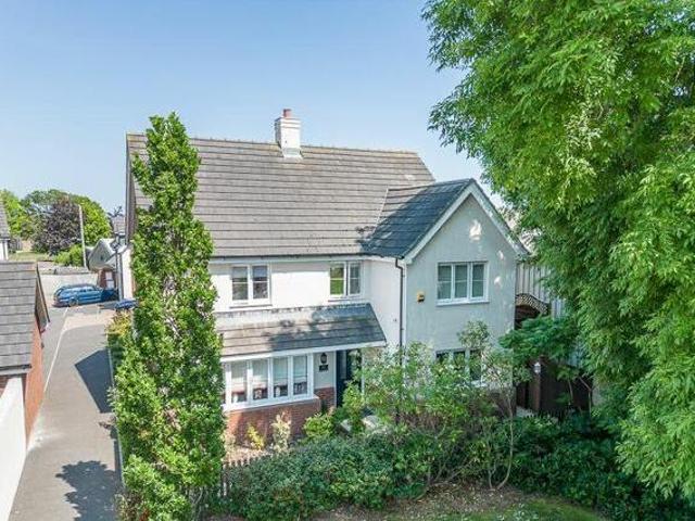 House for sale in Roselands, Livermead