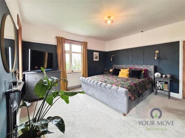 Farm for sale in Chapeltown, South Yorkshire