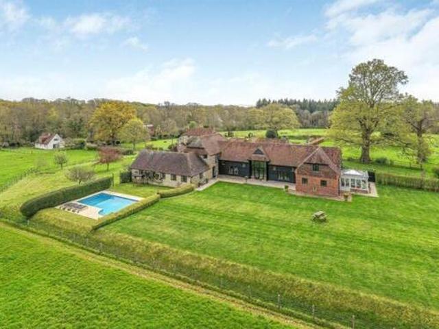 House for sale in Littlecote, West Sussex