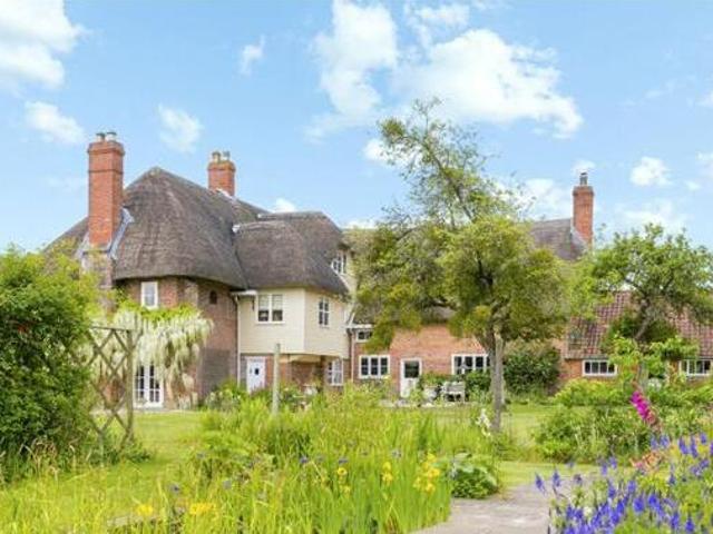 House for sale in Pewsey, Wiltshire