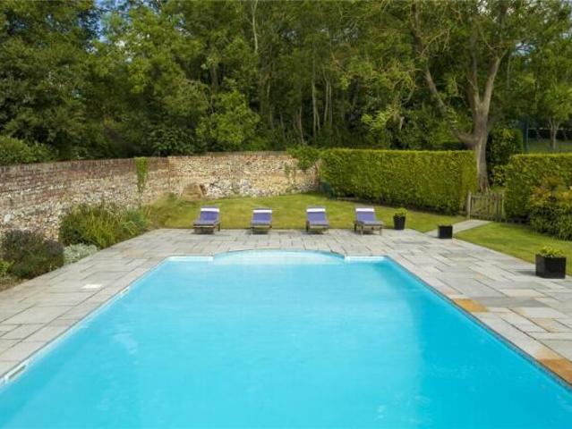 Farm for sale in Godmersham, Bridgefield