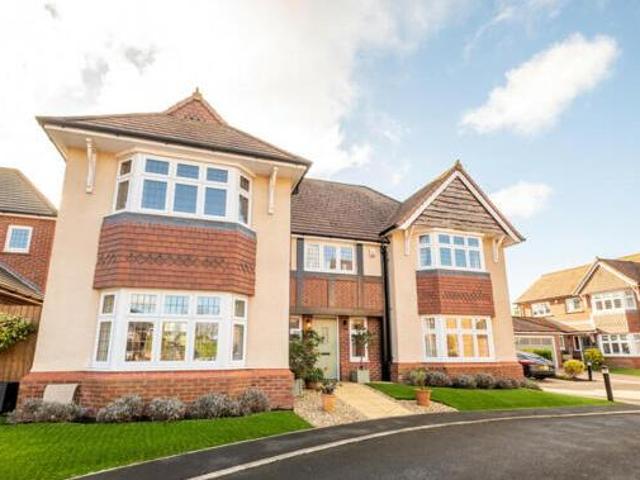 House for sale in Higher Bartle, Lancashire