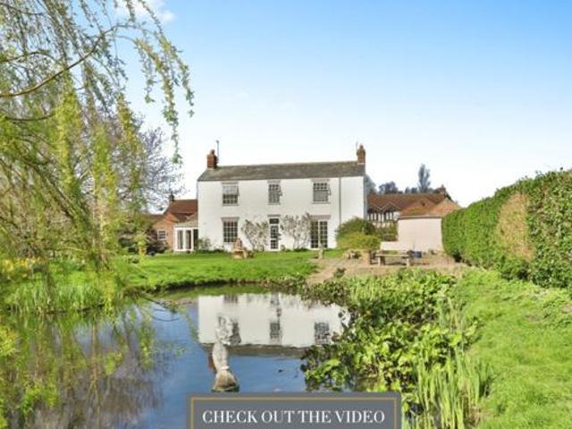 House for sale in Higher Bartle, Lancashire