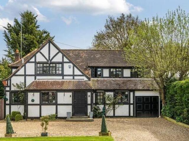 House for sale in Radlett, Hertfordshire
