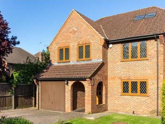 House for sale in Five Acres, Hertfordshire