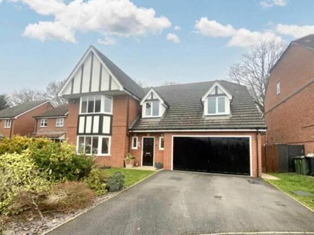 House for sale in Redditch, Worcestershire