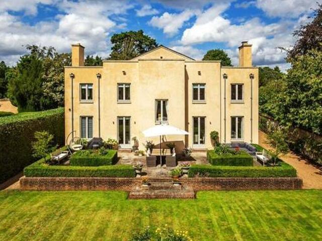 House for sale in South Park, Red Hill