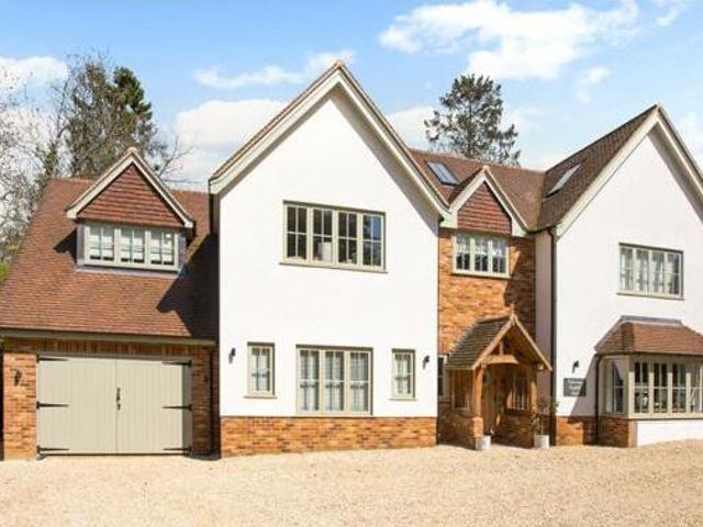 House for sale in Batchworth, Hertfordshire