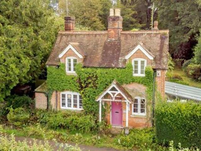House for sale in Batchworth, Hertfordshire