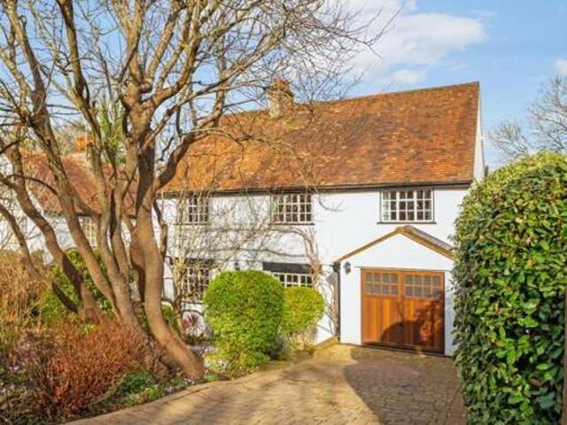 House for sale in Batchworth, Hertfordshire