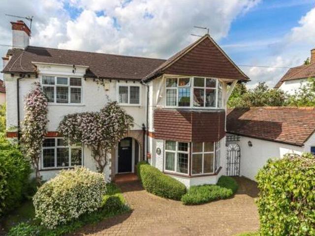 House for sale in Batchworth, Hertfordshire