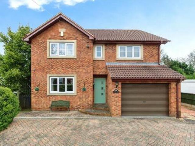 House for sale in Thorpe Hesley, South Yorkshire