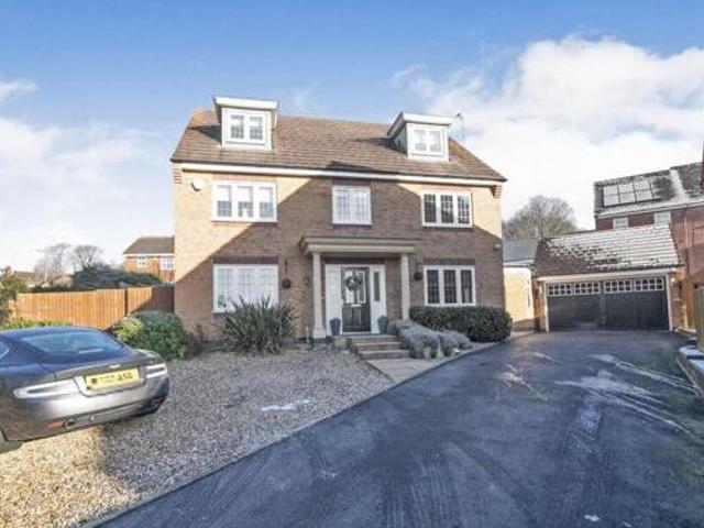 House for sale in Halesowen, West Midlands