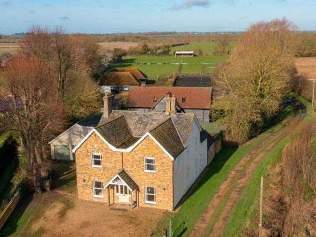 House for sale in King's Walden, Hertfordshire