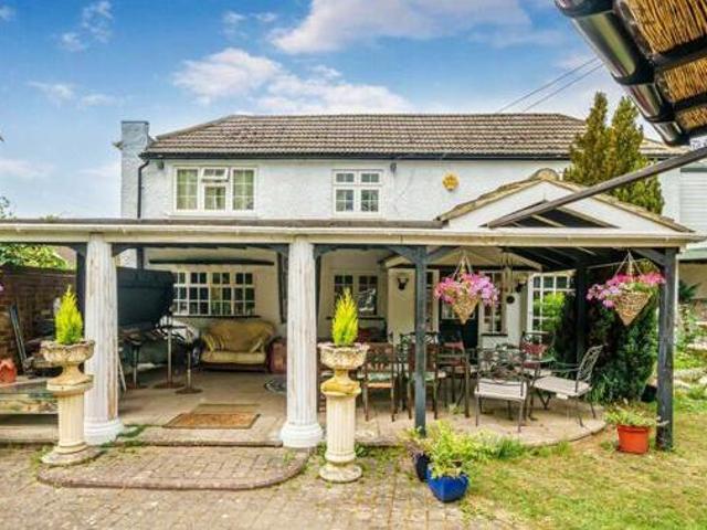 House for sale in Ruislip, Greater London