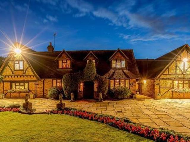 House for sale in Lyons, Greater London
