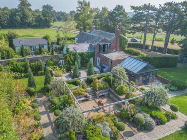 Farm for sale in Ash, Kent