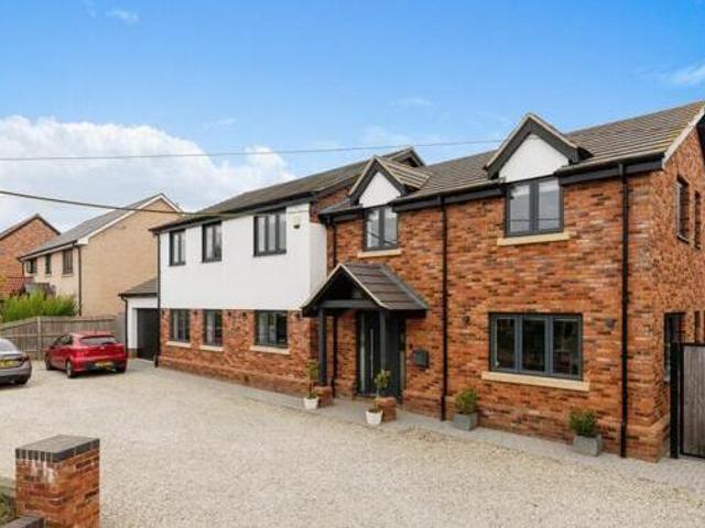 House for sale in Sandy, Bedfordshire