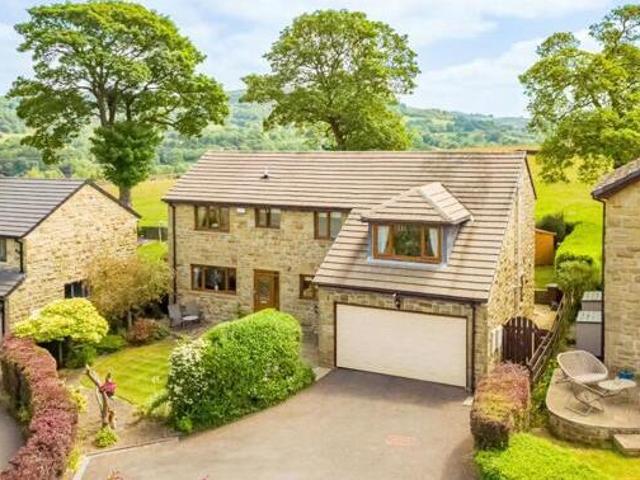 House for sale in Holmfirth, West Yorkshire
