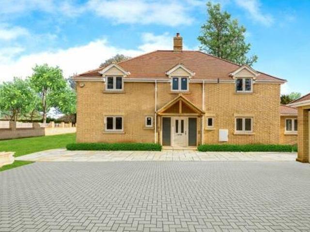 House for sale in Shefford, Bedfordshire