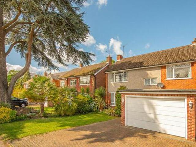 House for sale in Lower Halliford, Surrey