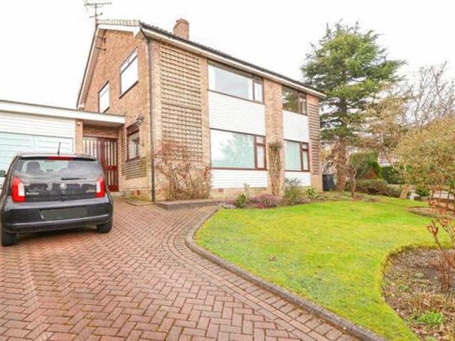 House for sale in Charlesworth, East Midlands