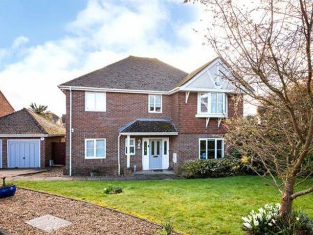 House for sale in Oad Street, Kent