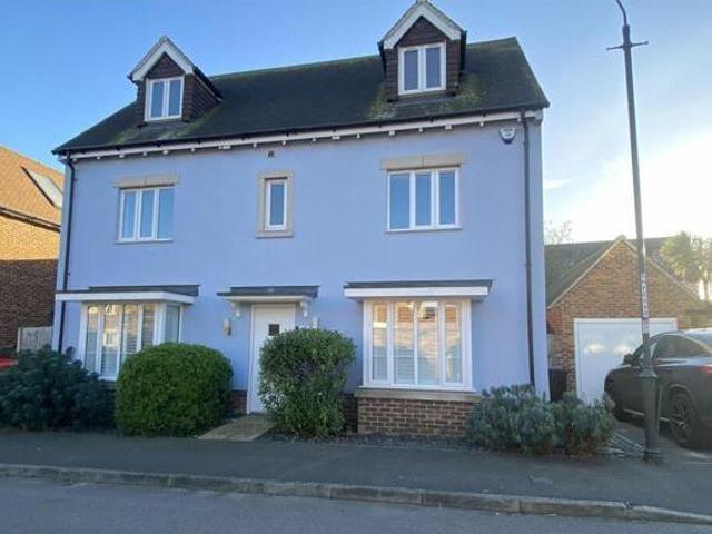 House for sale in Oad Street, Kent