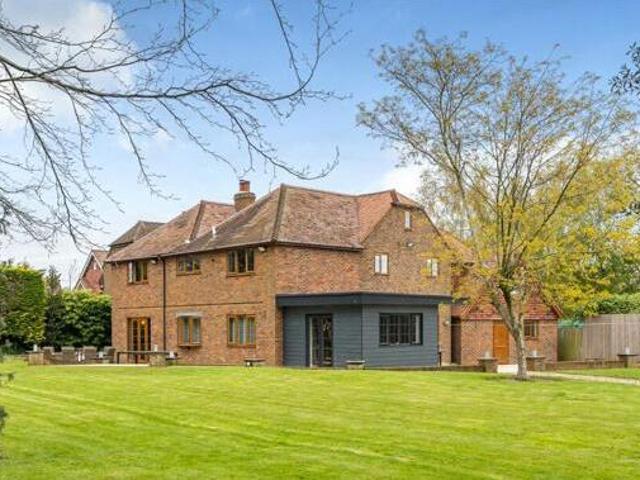 House for sale in Oad Street, Kent