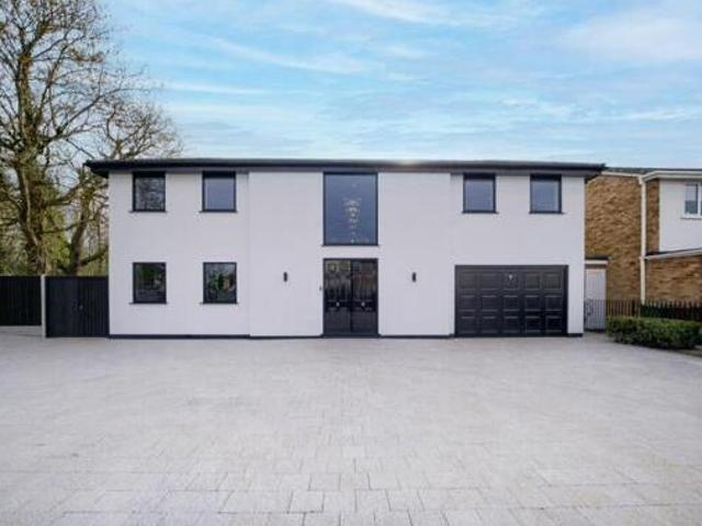 House for sale in Elmdon, West Midlands