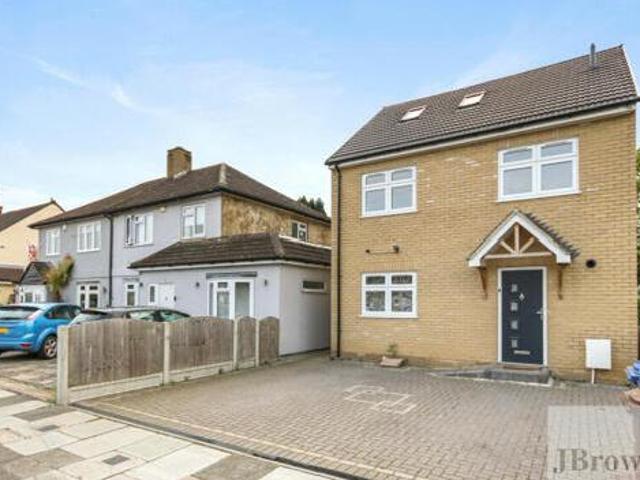 House for sale in South Ockendon, Essex