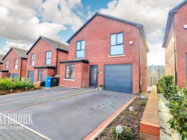 Farm for sale in High Green