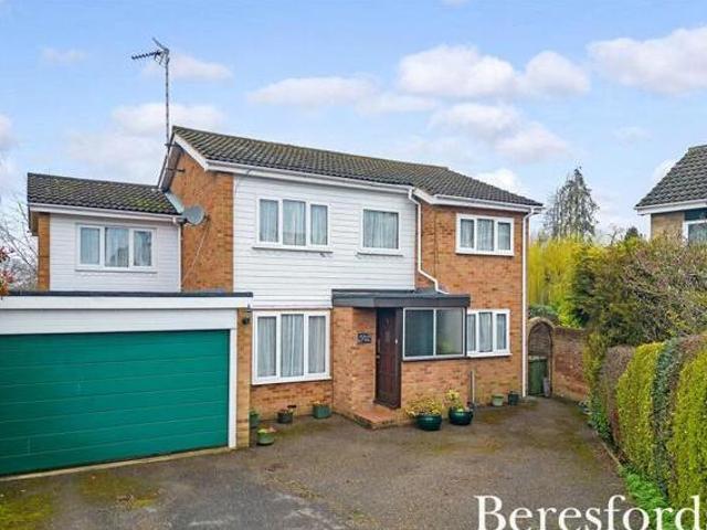 House for sale in Lyons, Greater London