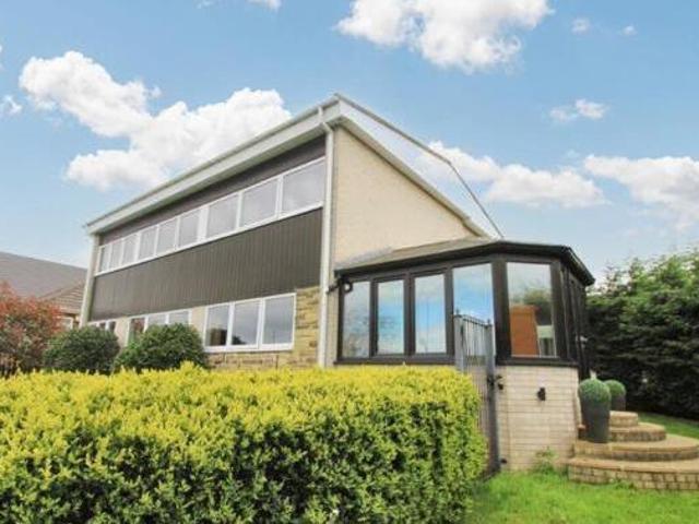 House for sale in Mapplewell, South Yorkshire