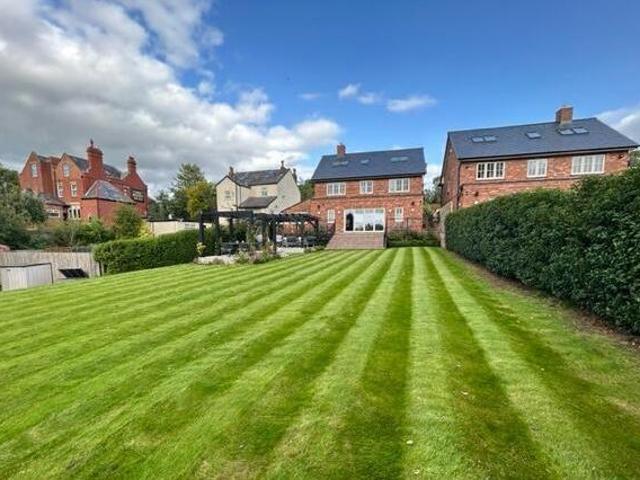 House for sale in Stockport, Greater Manchester