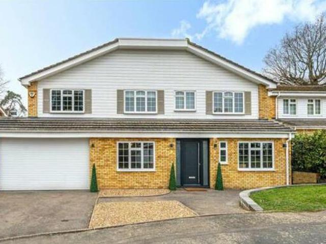 House for sale in Lyons, Greater London